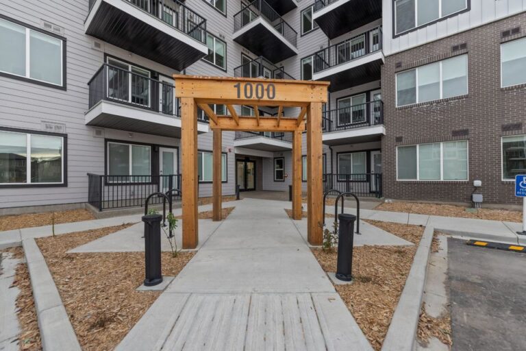 Housing article